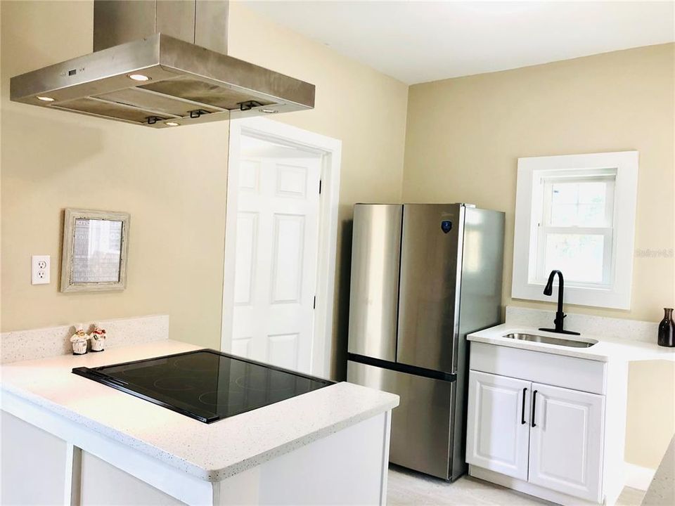 For Sale: $249,999 (3 beds, 1 baths, 850 Square Feet)