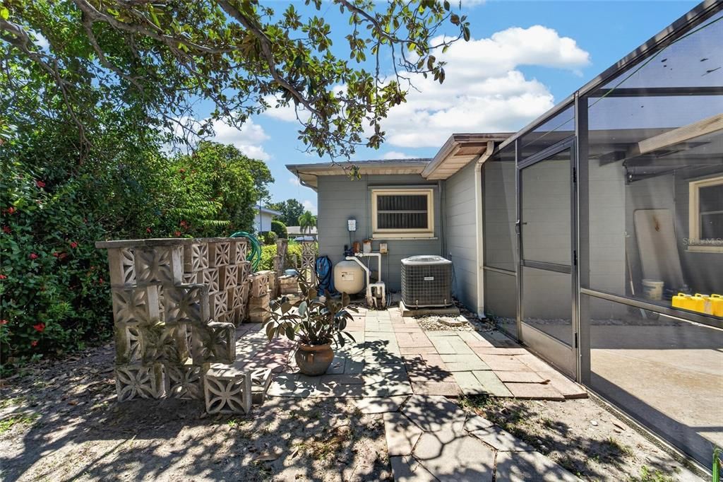 En Venta: $675,000 (3 camas, 2 baños, 1937 Pies cuadrados)