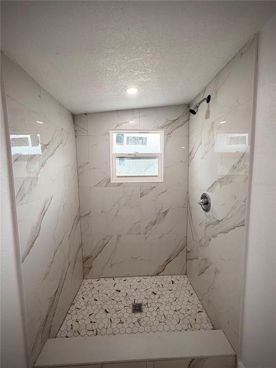 В аренду: $1,950 (3 спален, 1 ванн, 849 Квадратных фут)