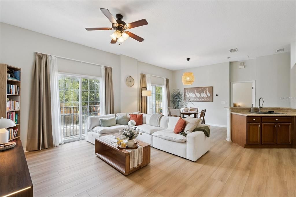 For Sale: $255,000 (2 beds, 2 baths, 1214 Square Feet)