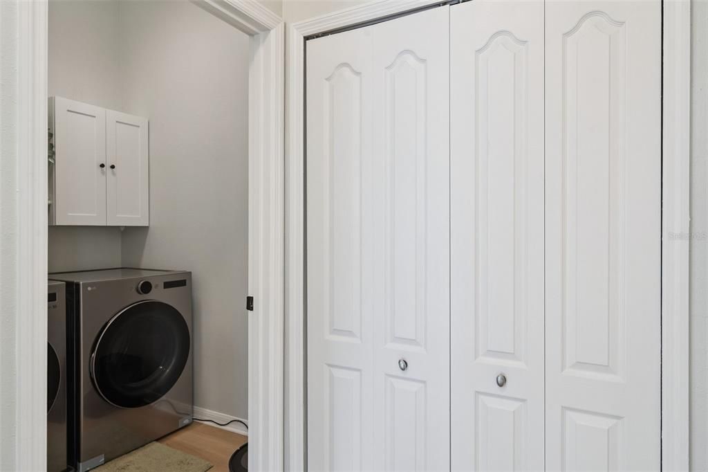 For Sale: $255,000 (2 beds, 2 baths, 1214 Square Feet)