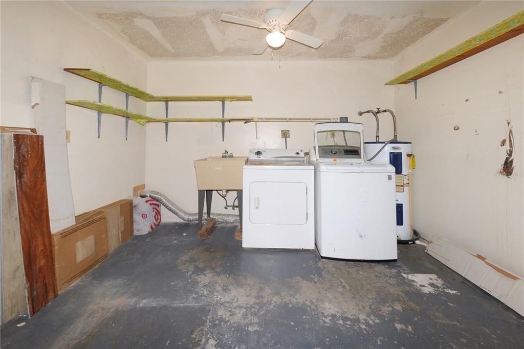 En Venta: $170,000 (3 camas, 2 baños, 1580 Pies cuadrados)