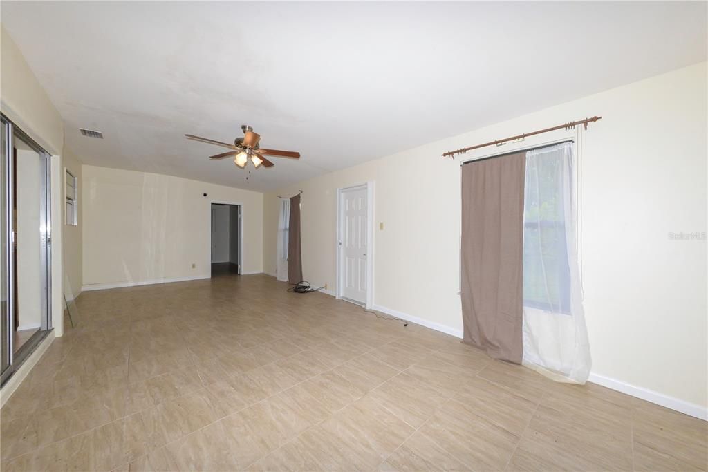 En Venta: $170,000 (3 camas, 2 baños, 1580 Pies cuadrados)