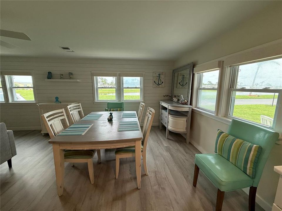 For Rent: $1,995 (2 beds, 2 baths, 1339 Square Feet)