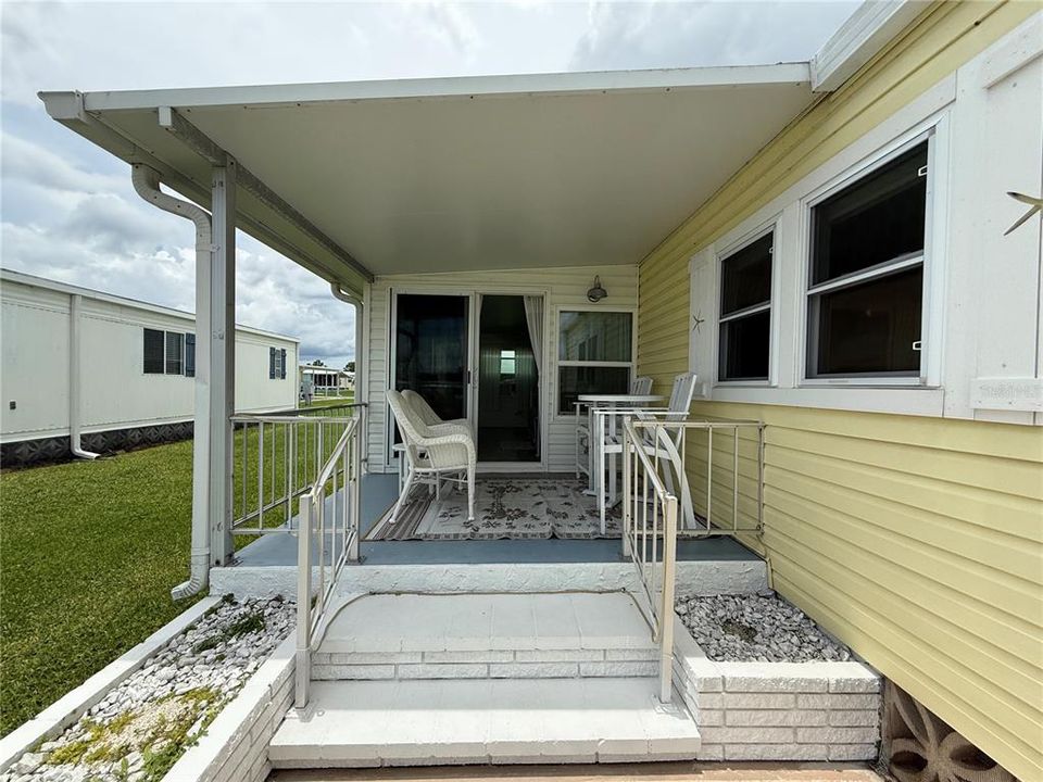 For Rent: $1,995 (2 beds, 2 baths, 1339 Square Feet)