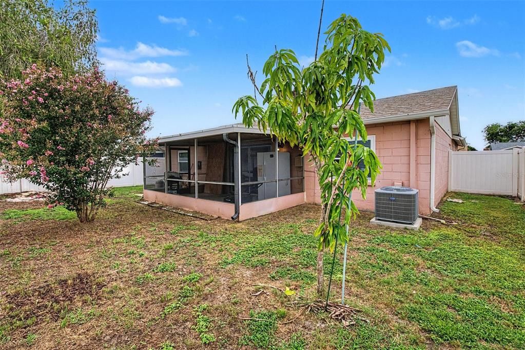 En Venta: $330,000 (3 camas, 2 baños, 1263 Pies cuadrados)