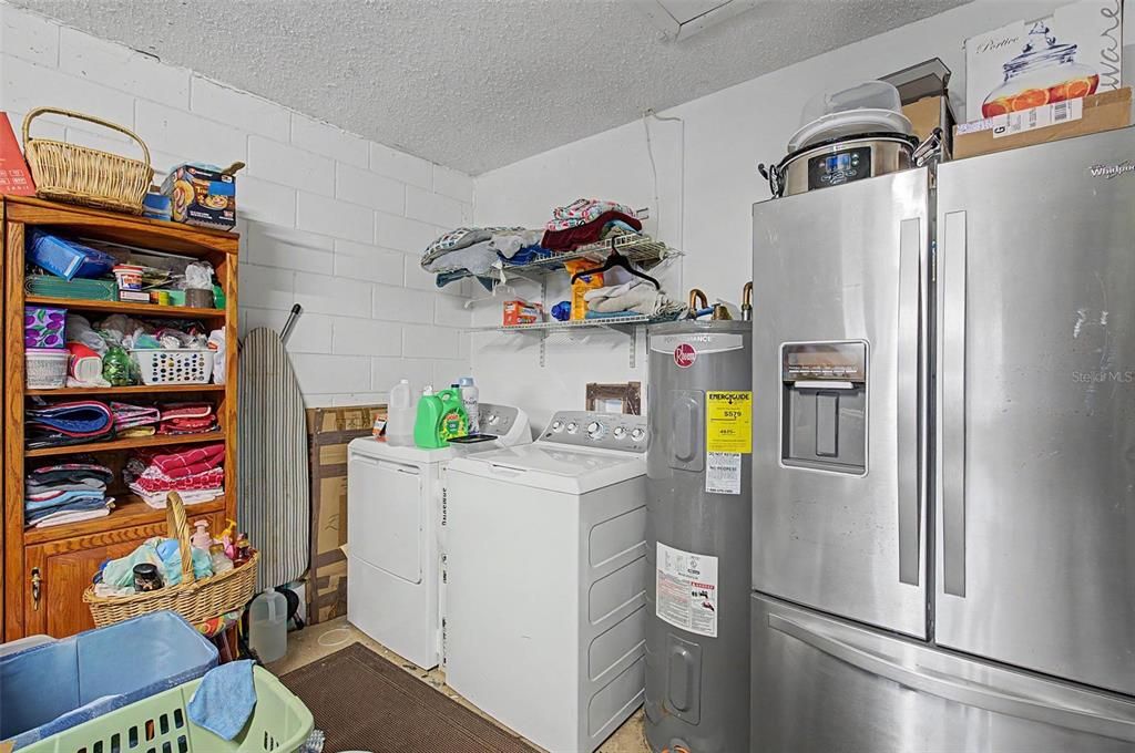 En Venta: $330,000 (3 camas, 2 baños, 1263 Pies cuadrados)