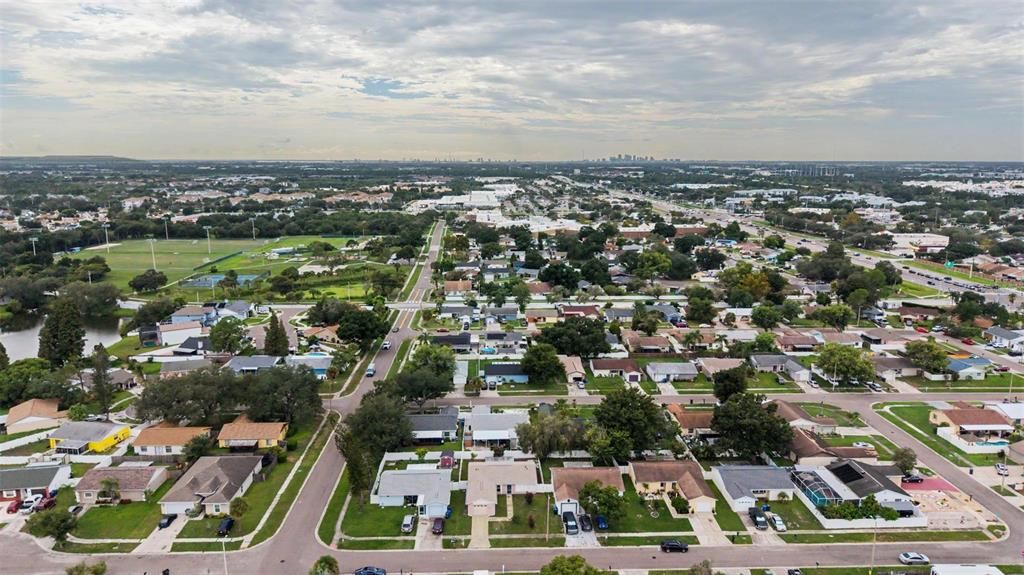 En Venta: $330,000 (3 camas, 2 baños, 1263 Pies cuadrados)