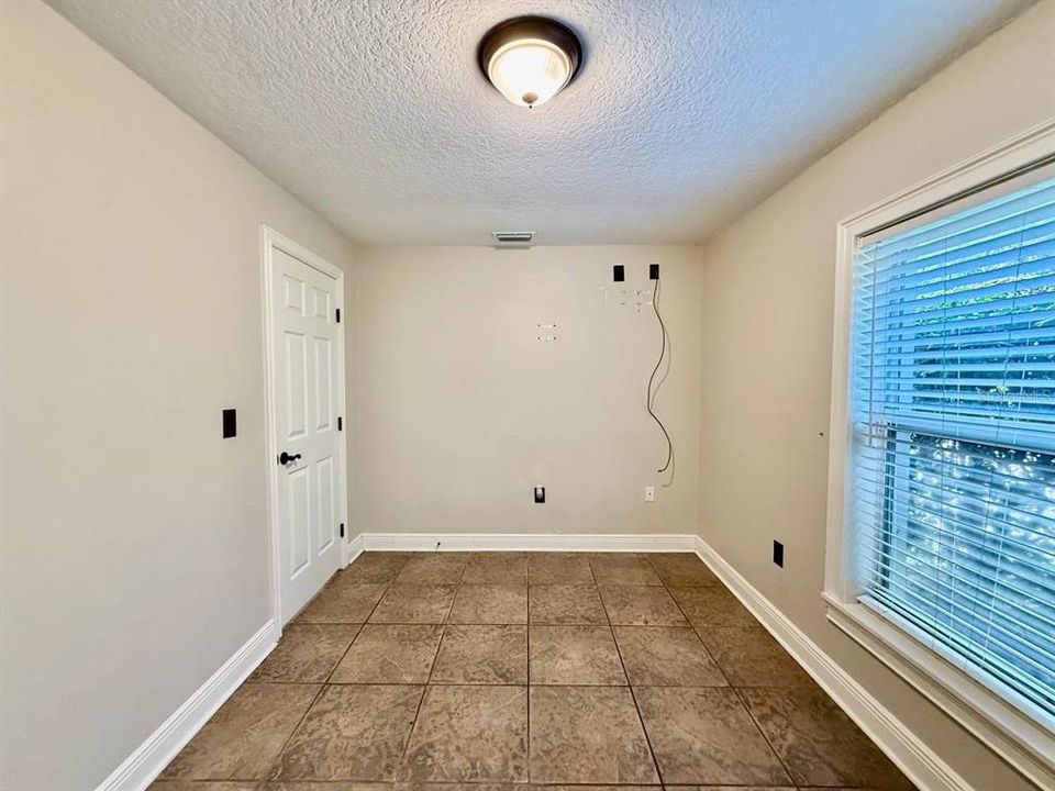 В аренду: $4,900 (3 спален, 3 ванн, 2320 Квадратных фут)