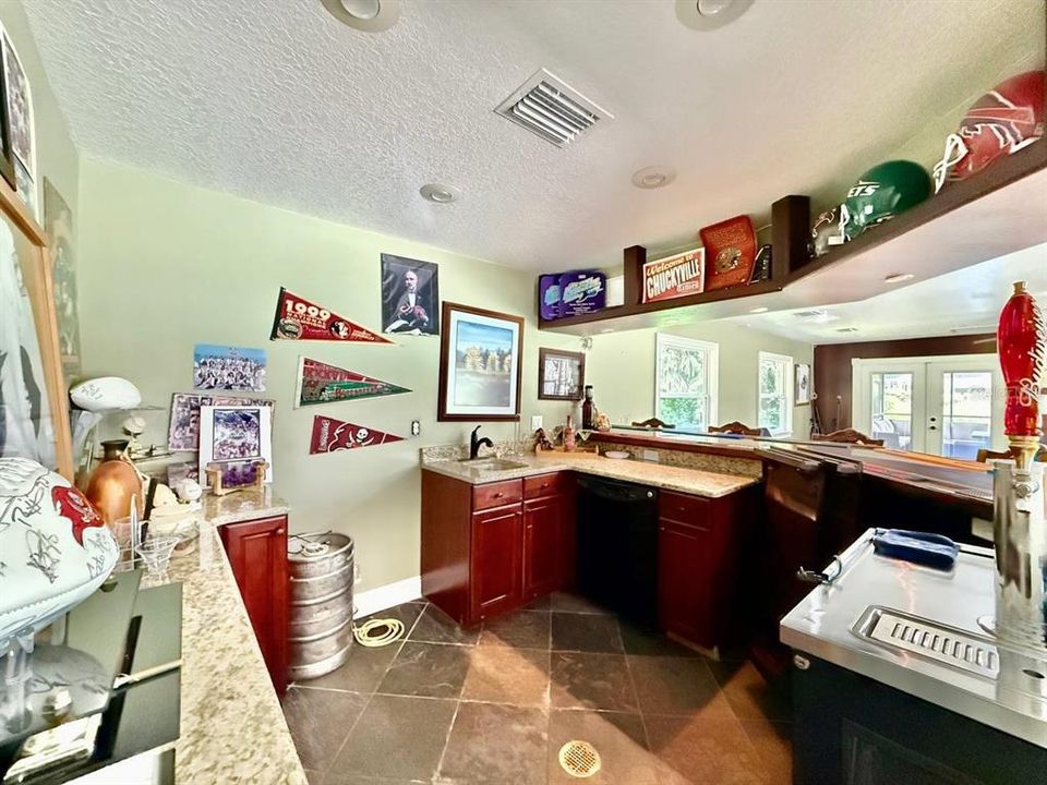 В аренду: $4,900 (3 спален, 3 ванн, 2320 Квадратных фут)