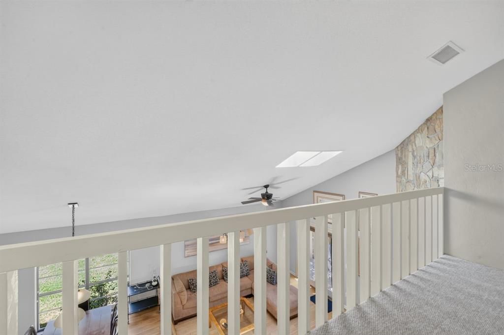 For Sale: $349,999 (3 beds, 3 baths, 1874 Square Feet)