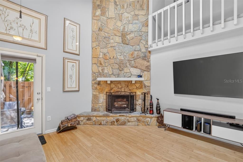 For Sale: $349,999 (3 beds, 3 baths, 1874 Square Feet)