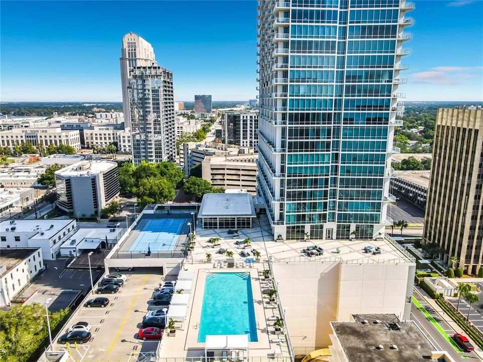 For Sale: $230,000 (1 beds, 1 baths, 520 Square Feet)