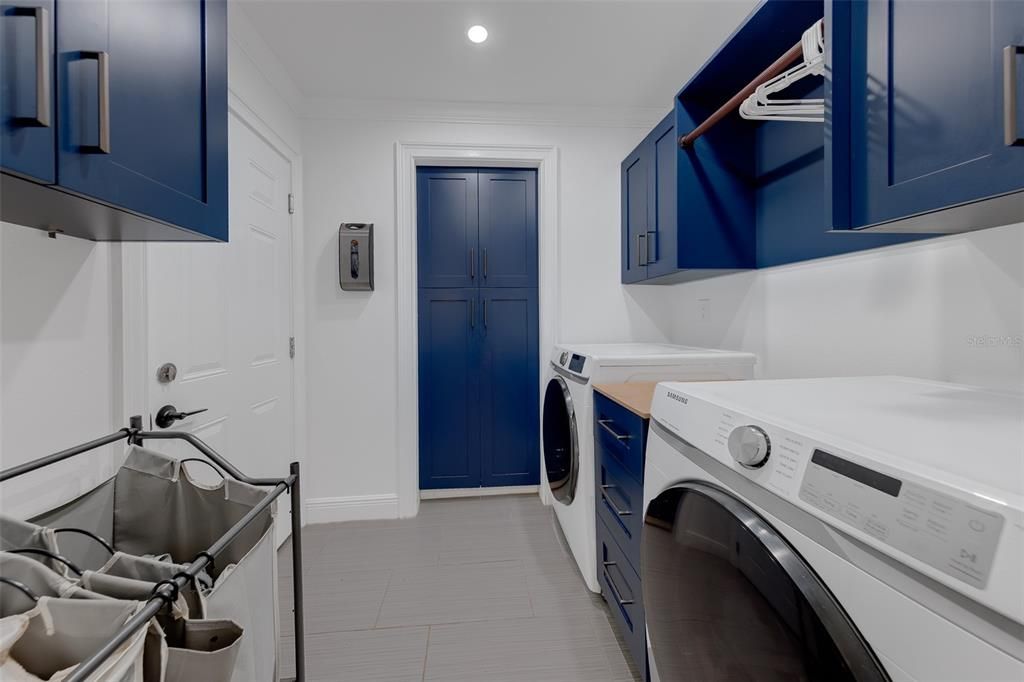 На продажу: $479,900 (3 спален, 2 ванн, 1442 Квадратных фут)