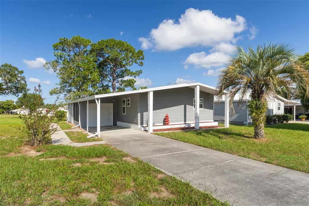 For Sale: $214,900 (2 beds, 2 baths, 1364 Square Feet)