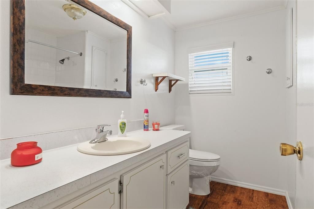 For Sale: $214,900 (2 beds, 2 baths, 1364 Square Feet)