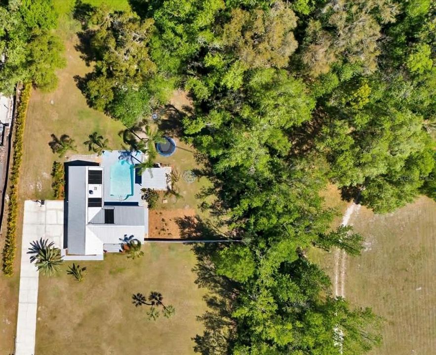 For Sale: $625,000 (5 beds, 2 baths, 2156 Square Feet)