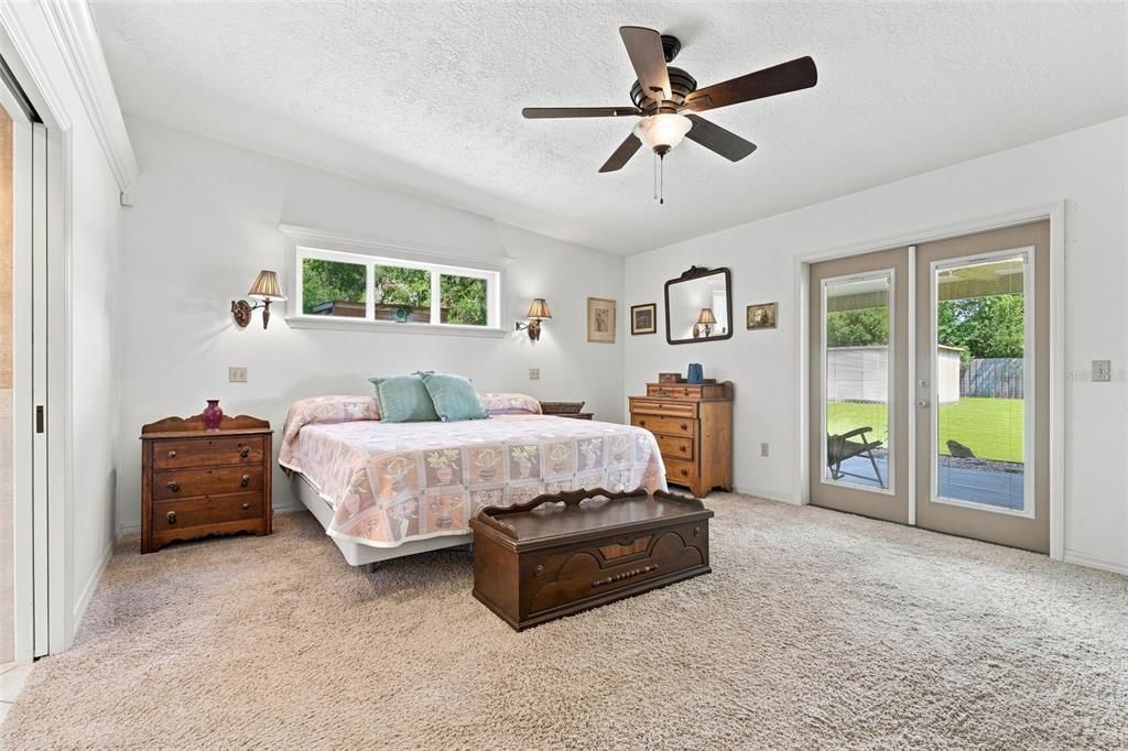 For Sale: $364,500 (3 beds, 2 baths, 1928 Square Feet)