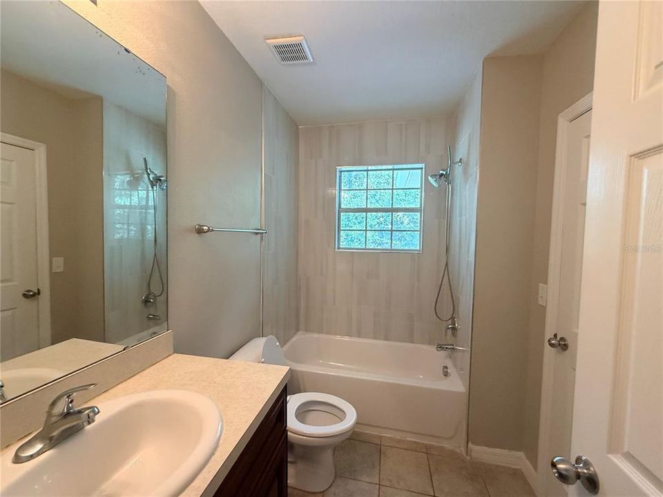 For Sale: $258,000 (3 beds, 2 baths, 1677 Square Feet)