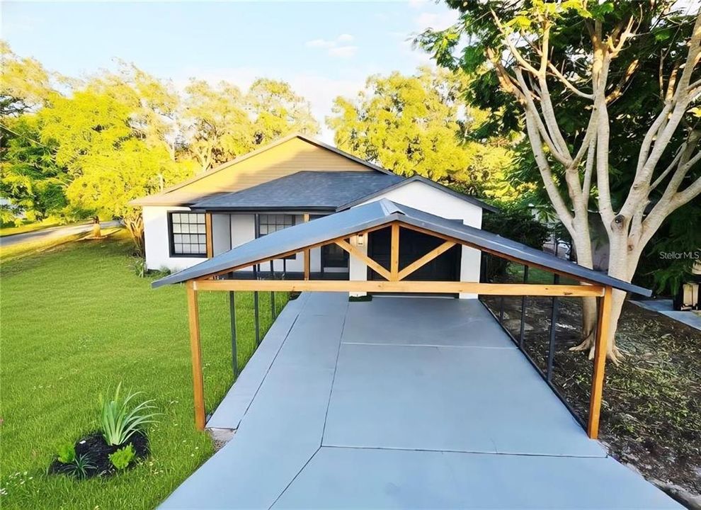 For Sale: $405,000 (3 beds, 2 baths, 1616 Square Feet)