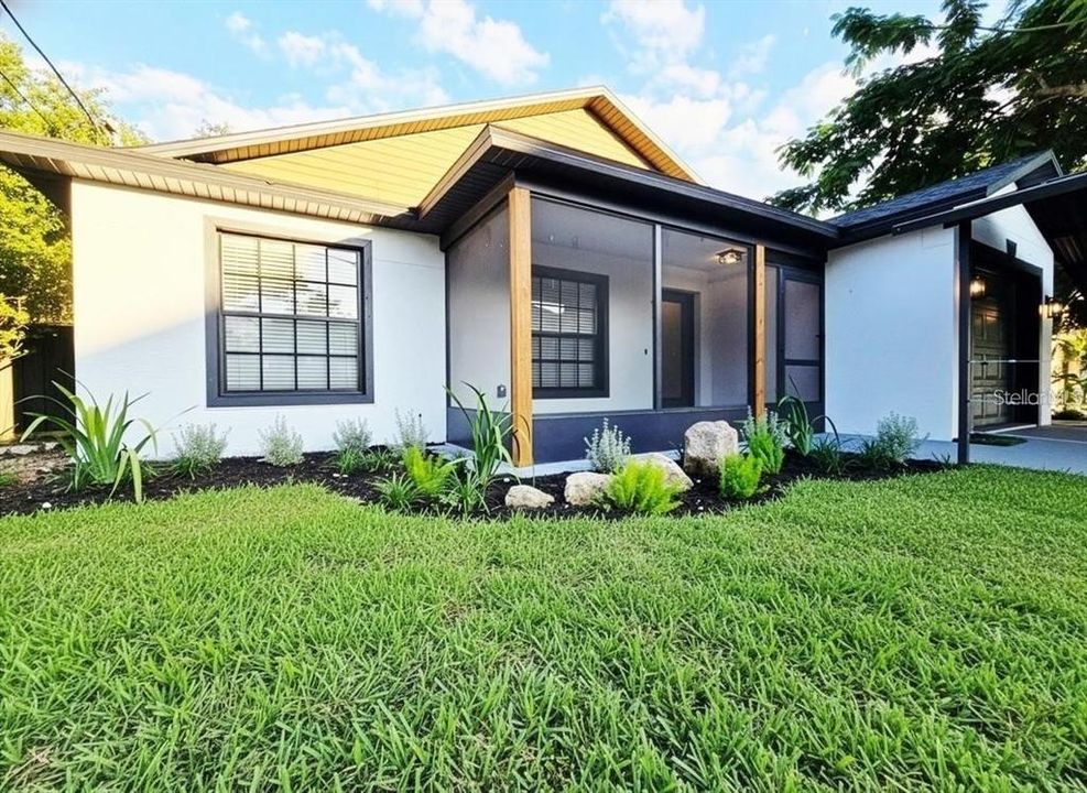 For Sale: $405,000 (3 beds, 2 baths, 1616 Square Feet)