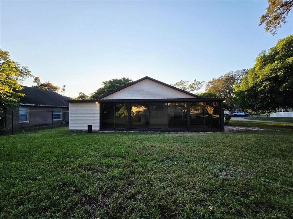 For Sale: $405,000 (3 beds, 2 baths, 1616 Square Feet)