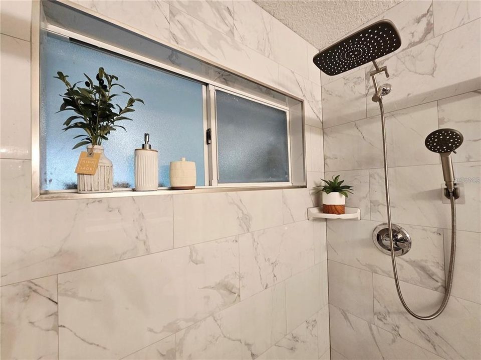 For Sale: $405,000 (3 beds, 2 baths, 1616 Square Feet)