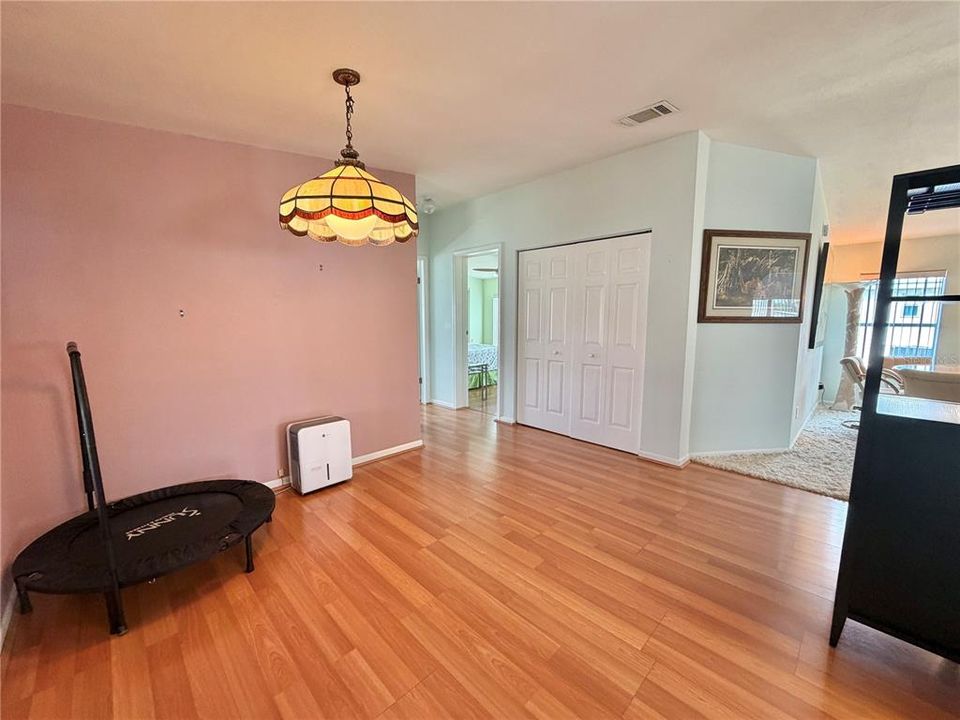For Sale: $169,000 (2 beds, 2 baths, 1479 Square Feet)