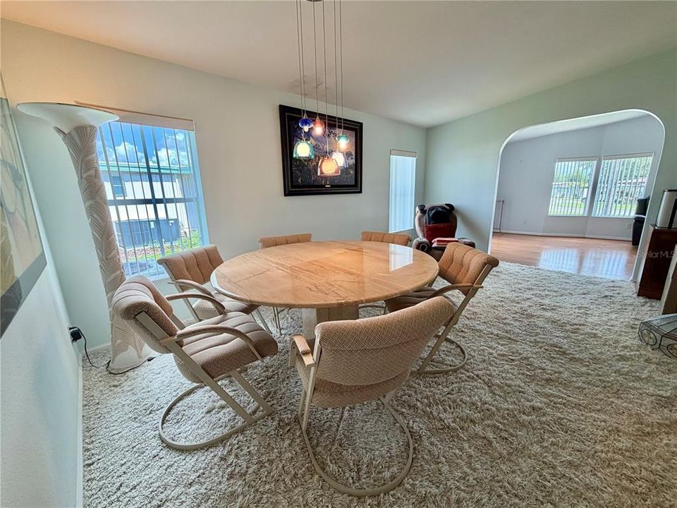 For Sale: $169,000 (2 beds, 2 baths, 1479 Square Feet)