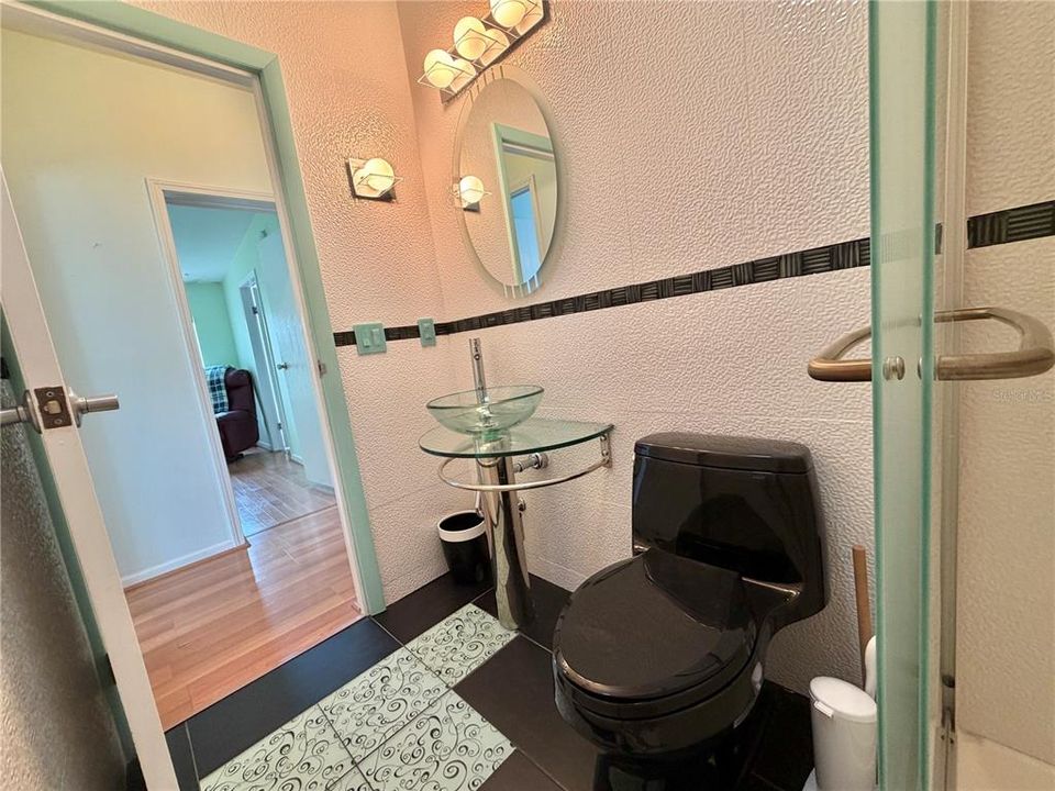 For Sale: $169,000 (2 beds, 2 baths, 1479 Square Feet)