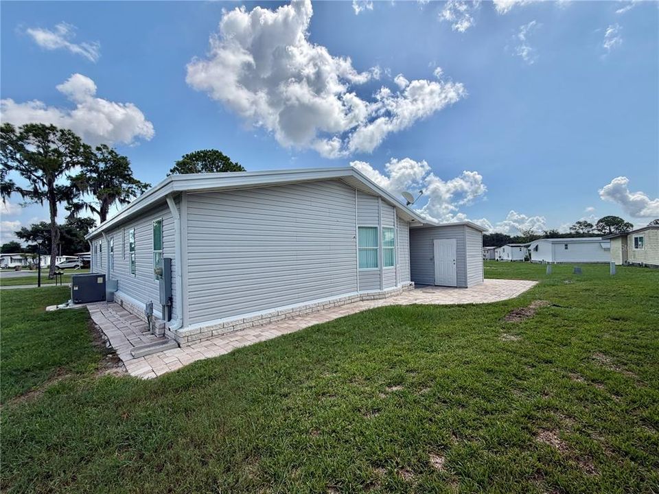 For Sale: $169,000 (2 beds, 2 baths, 1479 Square Feet)