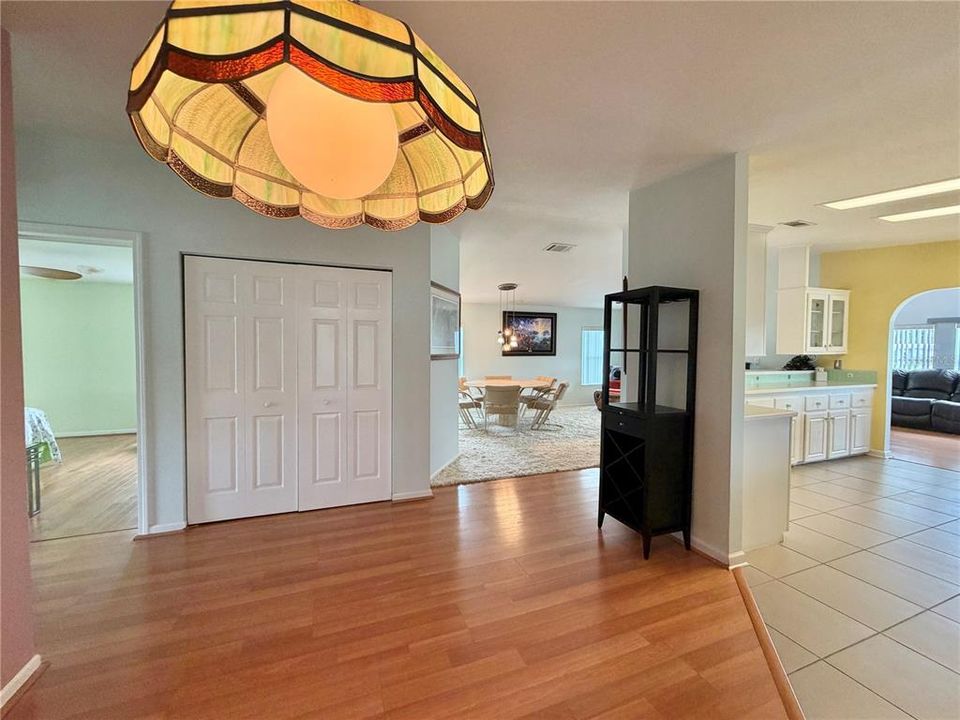 For Sale: $169,000 (2 beds, 2 baths, 1479 Square Feet)