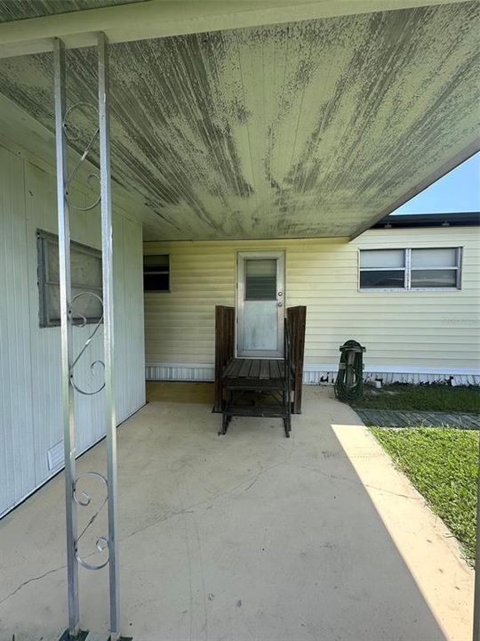 For Sale: $49,900 (2 beds, 1 baths, 672 Square Feet)