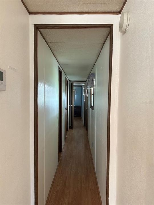 For Sale: $49,900 (2 beds, 1 baths, 672 Square Feet)