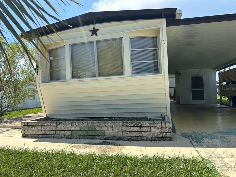 For Sale: $49,900 (2 beds, 1 baths, 672 Square Feet)