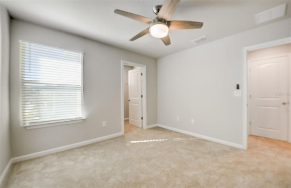 For Rent: $2,975 (4 beds, 3 baths, 2586 Square Feet)