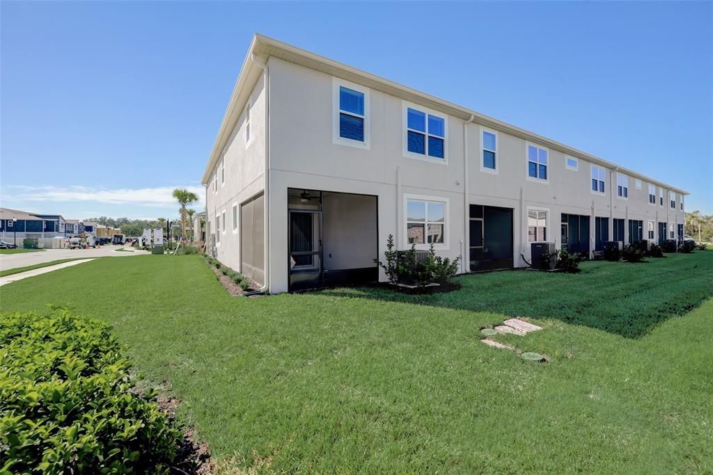 For Rent: $2,975 (4 beds, 3 baths, 2586 Square Feet)