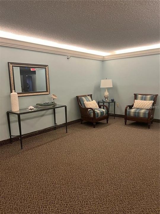 For Rent: $2,400 (1 beds, 1 baths, 950 Square Feet)