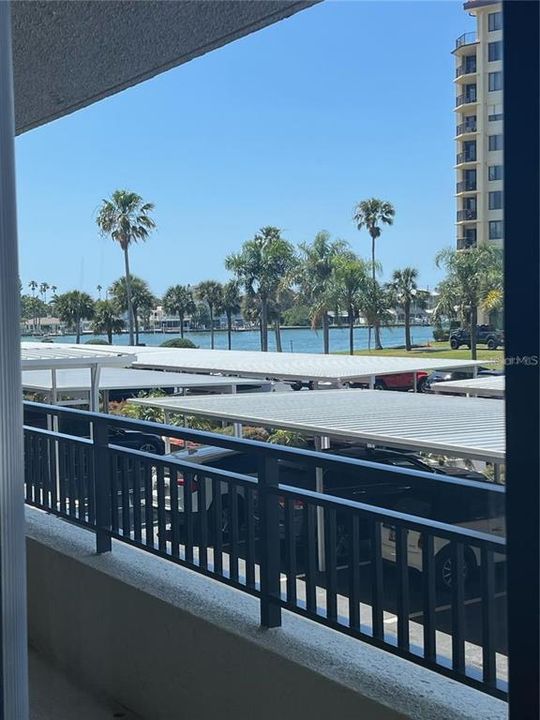 For Rent: $2,400 (1 beds, 1 baths, 950 Square Feet)