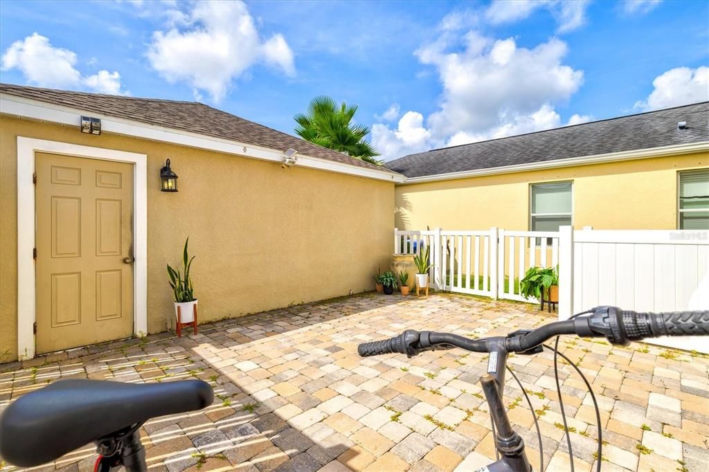 For Sale: $350,000 (3 beds, 2 baths, 1680 Square Feet)