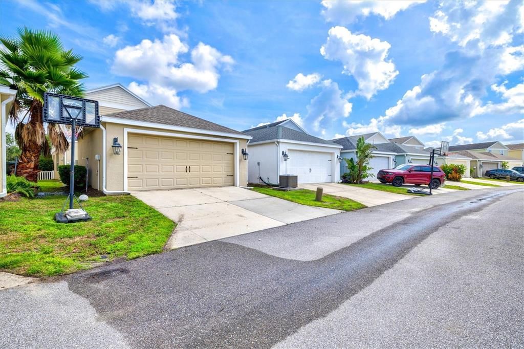For Sale: $350,000 (3 beds, 2 baths, 1680 Square Feet)