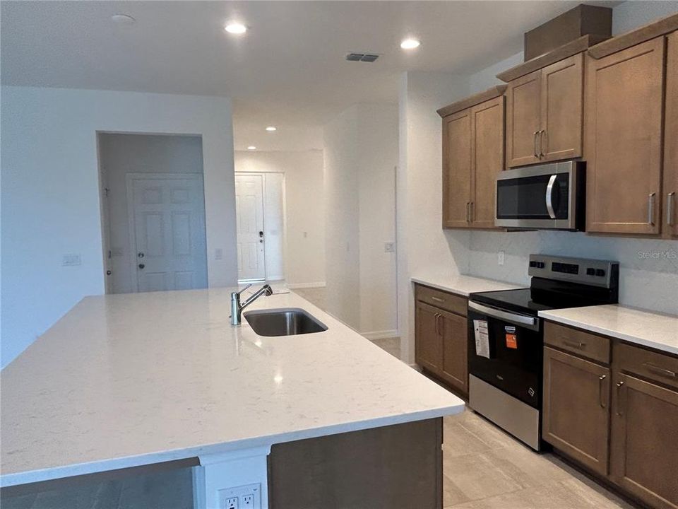 En Venta: $515,519 (6 camas, 4 baños, 3230 Pies cuadrados)