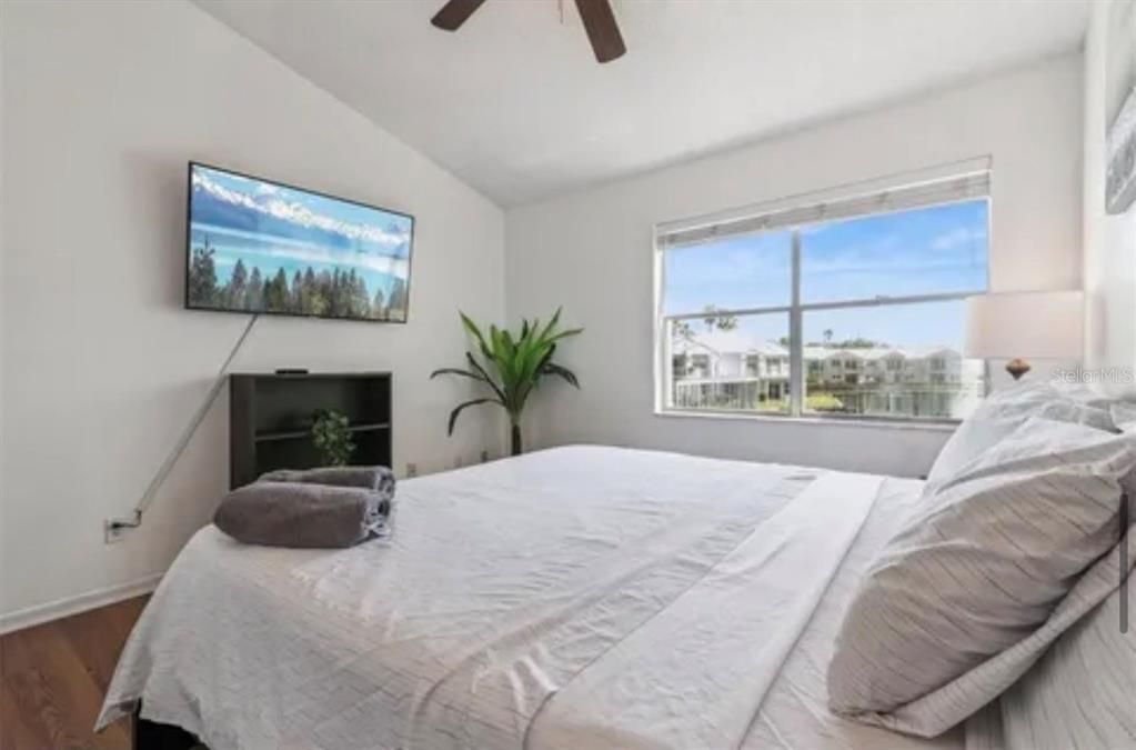 For Rent: $1,695 (2 beds, 2 baths, 1008 Square Feet)