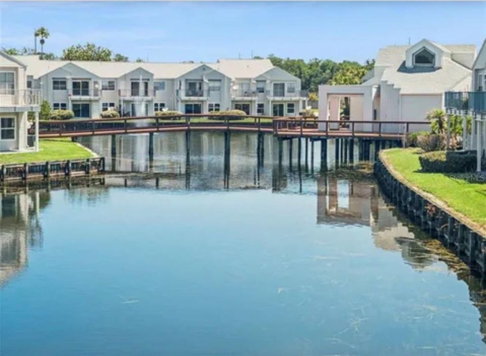 For Rent: $1,695 (2 beds, 2 baths, 1008 Square Feet)