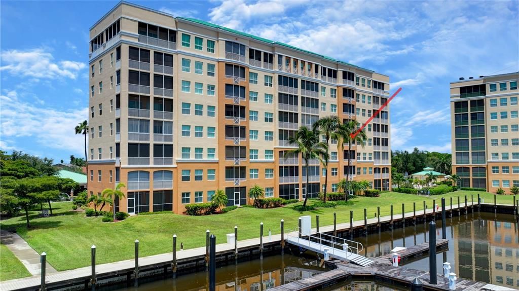 For Sale: $335,000 (2 beds, 2 baths, 1141 Square Feet)