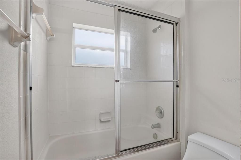 En Venta: $550,000 (4 camas, 3 baños, 2462 Pies cuadrados)
