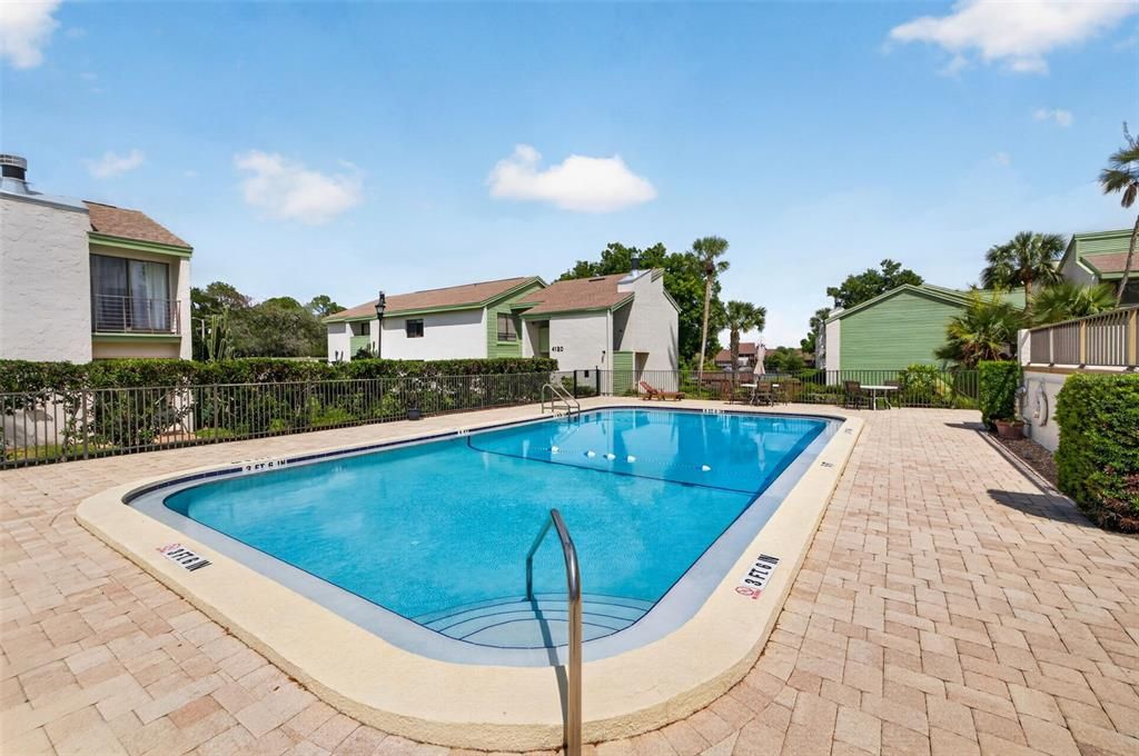For Rent: $1,950 (2 beds, 2 baths, 1155 Square Feet)