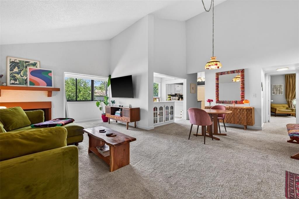 For Rent: $1,950 (2 beds, 2 baths, 1155 Square Feet)