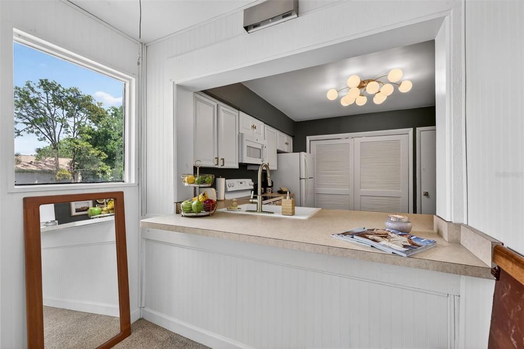 For Rent: $1,950 (2 beds, 2 baths, 1155 Square Feet)