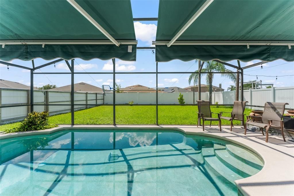 For Sale: $550,000 (5 beds, 2 baths, 2771 Square Feet)